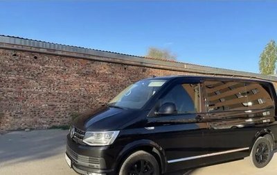 Volkswagen Caravelle T6 рестайлинг, 2018 год, 3 350 000 рублей, 1 фотография