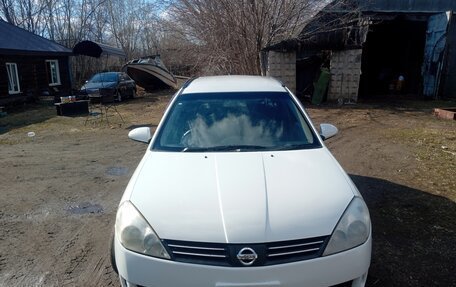 Nissan Wingroad III, 2003 год, 450 000 рублей, 1 фотография