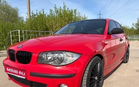 BMW 1 серия, 2005 год, 950 000 рублей, 3 фотография