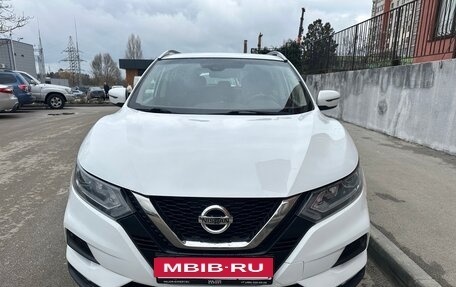 Nissan Qashqai, 2019 год, 1 990 000 рублей, 2 фотография