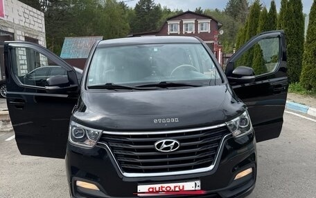 Hyundai H-1 II рестайлинг, 2020 год, 3 400 000 рублей, 10 фотография