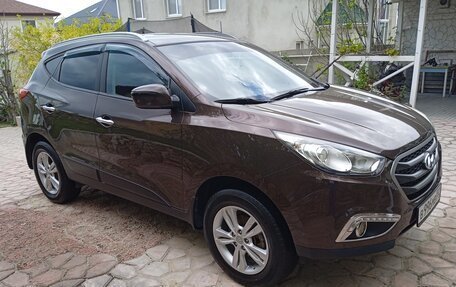 Hyundai ix35 I рестайлинг, 2012 год, 2 000 000 рублей, 2 фотография