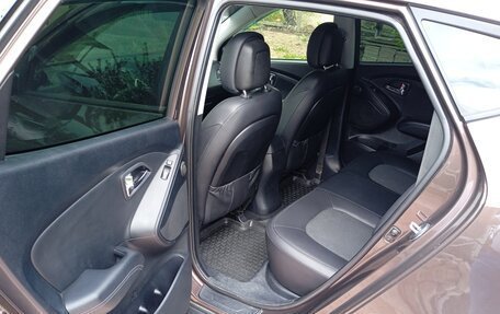 Hyundai ix35 I рестайлинг, 2012 год, 2 000 000 рублей, 8 фотография