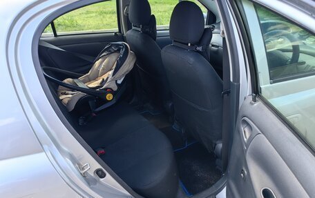 Toyota Vitz, 2001 год, 360 000 рублей, 12 фотография