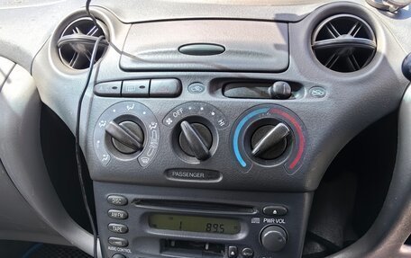 Toyota Vitz, 2001 год, 360 000 рублей, 9 фотография