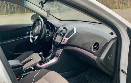 Chevrolet Cruze II, 2014 год, 500 000 рублей, 7 фотография