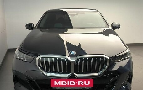 BMW 5 серия, 2025 год, 10 850 000 рублей, 2 фотография