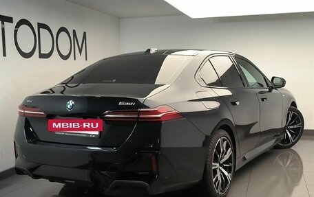 BMW 5 серия, 2025 год, 10 850 000 рублей, 3 фотография