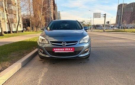 Opel Astra J, 2013 год, 888 000 рублей, 2 фотография