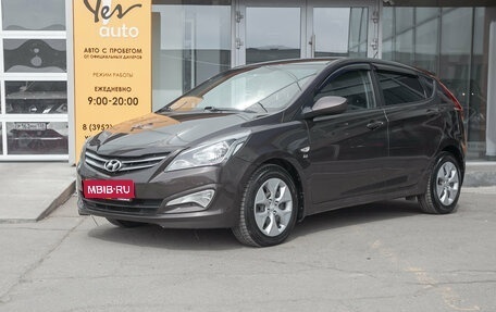 Hyundai Solaris II рестайлинг, 2015 год, 916 000 рублей, 1 фотография