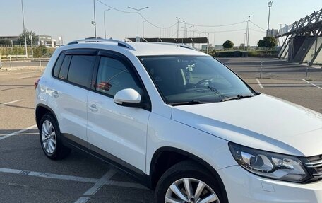 Volkswagen Tiguan I, 2016 год, 1 850 000 рублей, 1 фотография
