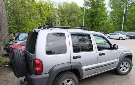 Jeep Cherokee, 2004 год, 575 000 рублей, 3 фотография