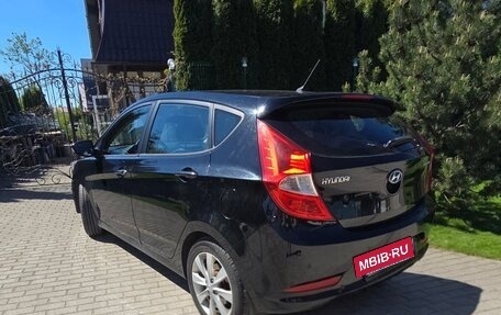 Hyundai Solaris II рестайлинг, 2014 год, 899 999 рублей, 3 фотография