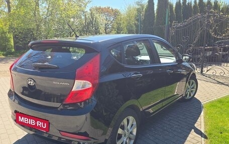 Hyundai Solaris II рестайлинг, 2014 год, 899 999 рублей, 5 фотография
