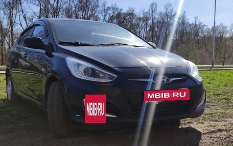 Hyundai Solaris II рестайлинг, 2013 год, 550 000 рублей, 2 фотография