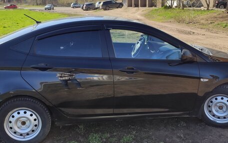 Hyundai Solaris II рестайлинг, 2013 год, 550 000 рублей, 19 фотография