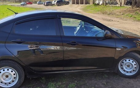 Hyundai Solaris II рестайлинг, 2013 год, 550 000 рублей, 20 фотография