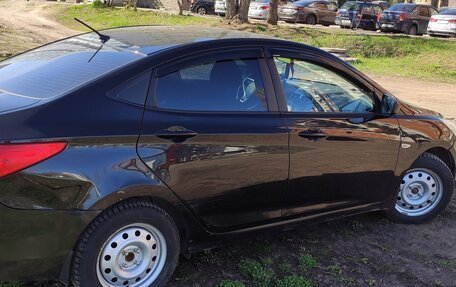 Hyundai Solaris II рестайлинг, 2013 год, 550 000 рублей, 15 фотография