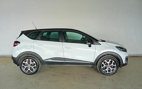 Renault Kaptur I рестайлинг, 2017 год, 1 460 000 рублей, 8 фотография