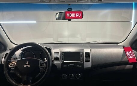 Mitsubishi Outlander III рестайлинг 3, 2011 год, 1 370 000 рублей, 12 фотография