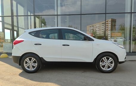 Hyundai ix35 I рестайлинг, 2010 год, 979 800 рублей, 5 фотография