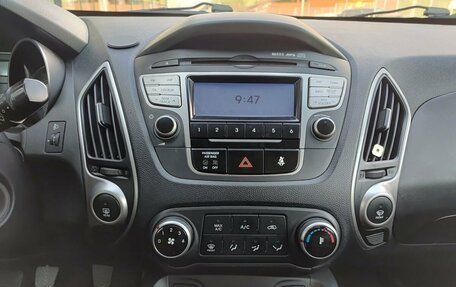 Hyundai ix35 I рестайлинг, 2010 год, 979 800 рублей, 18 фотография
