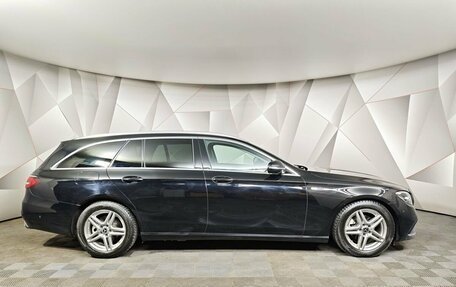 Mercedes-Benz E-Класс, 2021 год, 3 505 000 рублей, 6 фотография
