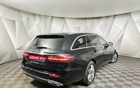 Mercedes-Benz E-Класс, 2021 год, 3 505 000 рублей, 2 фотография