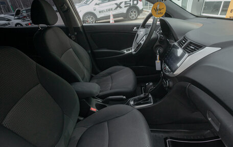 Hyundai Solaris II рестайлинг, 2015 год, 916 000 рублей, 19 фотография