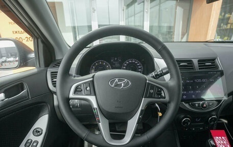 Hyundai Solaris II рестайлинг, 2015 год, 916 000 рублей, 17 фотография
