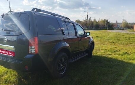 Nissan Pathfinder, 2005 год, 1 050 000 рублей, 10 фотография