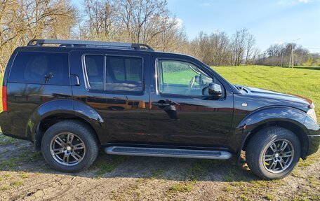 Nissan Pathfinder, 2005 год, 1 050 000 рублей, 18 фотография