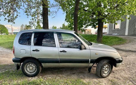 Chevrolet Niva I рестайлинг, 2004 год, 330 000 рублей, 7 фотография