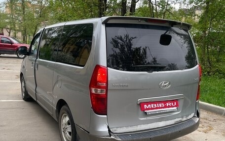 Hyundai Grand Starex Grand Starex I рестайлинг 2, 2014 год, 1 290 000 рублей, 3 фотография