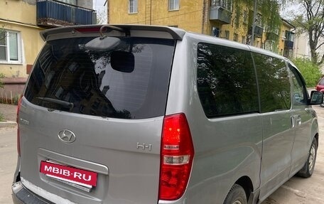 Hyundai Grand Starex Grand Starex I рестайлинг 2, 2014 год, 1 290 000 рублей, 5 фотография