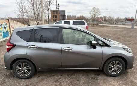 Nissan Note II рестайлинг, 2017 год, 900 000 рублей, 4 фотография