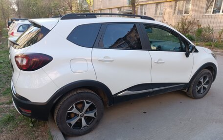 Renault Kaptur I рестайлинг, 2018 год, 1 600 000 рублей, 7 фотография