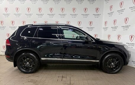 Volkswagen Touareg III, 2013 год, 2 349 000 рублей, 4 фотография