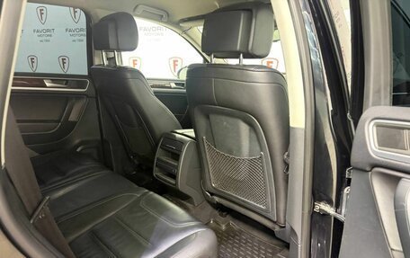 Volkswagen Touareg III, 2013 год, 2 349 000 рублей, 16 фотография