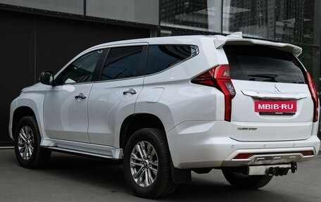 Mitsubishi Pajero Sport III рестайлинг, 2020 год, 3 790 000 рублей, 6 фотография