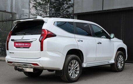 Mitsubishi Pajero Sport III рестайлинг, 2020 год, 3 790 000 рублей, 4 фотография
