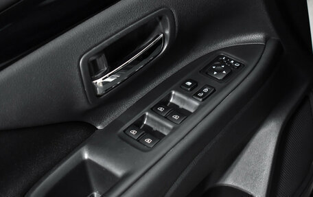 Mitsubishi Outlander III рестайлинг 3, 2021 год, 1 989 000 рублей, 10 фотография