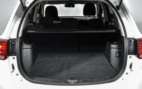 Mitsubishi Outlander III рестайлинг 3, 2021 год, 1 989 000 рублей, 19 фотография