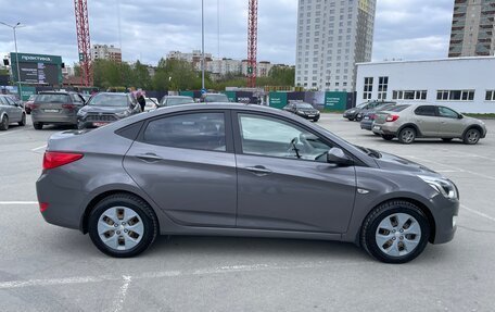 Hyundai Solaris II рестайлинг, 2015 год, 920 000 рублей, 3 фотография