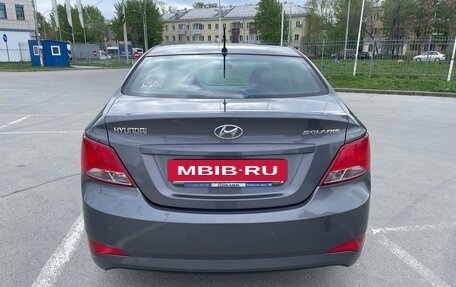Hyundai Solaris II рестайлинг, 2015 год, 920 000 рублей, 4 фотография