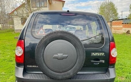 Chevrolet Niva I рестайлинг, 2013 год, 600 000 рублей, 4 фотография