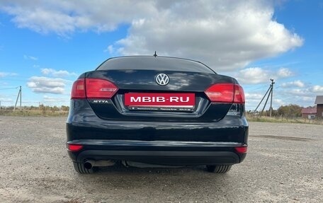 Volkswagen Jetta VI, 2013 год, 890 000 рублей, 4 фотография