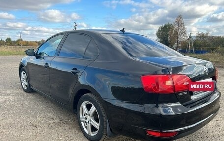 Volkswagen Jetta VI, 2013 год, 890 000 рублей, 6 фотография