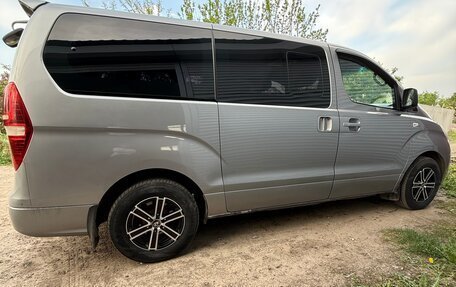 Hyundai Grand Starex Grand Starex I рестайлинг 2, 2011 год, 1 430 000 рублей, 4 фотография