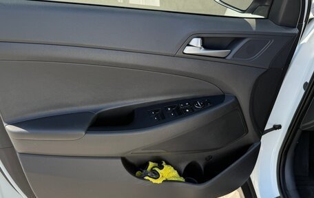 Hyundai Tucson III, 2017 год, 2 100 000 рублей, 12 фотография
